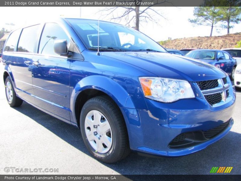 Front 3/4 View of 2011 Grand Caravan Express