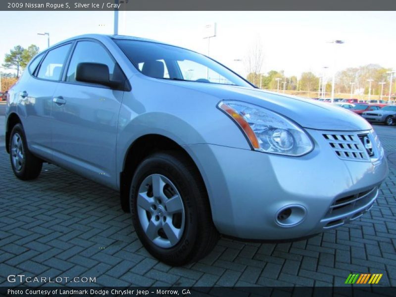 Silver Ice / Gray 2009 Nissan Rogue S