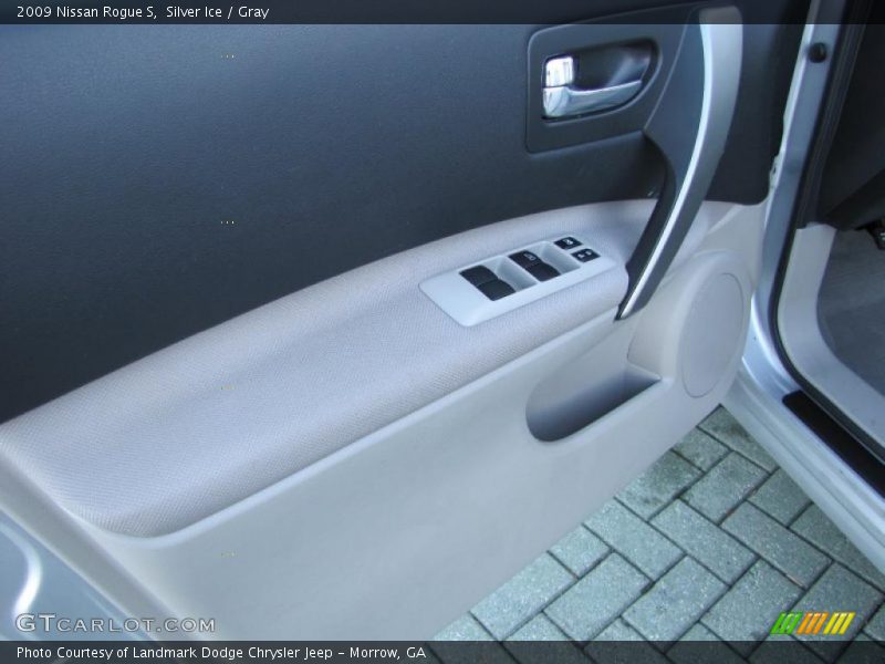 Silver Ice / Gray 2009 Nissan Rogue S