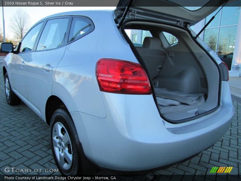 Silver Ice / Gray 2009 Nissan Rogue S