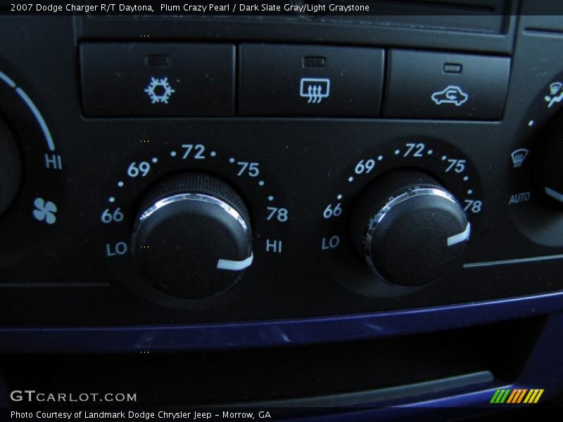 Controls of 2007 Charger R/T Daytona