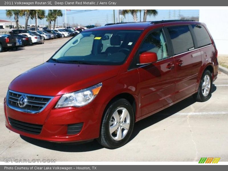 Deep Claret Red Metallic / Aero Gray 2011 Volkswagen Routan SE