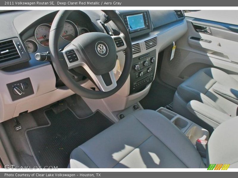 Deep Claret Red Metallic / Aero Gray 2011 Volkswagen Routan SE