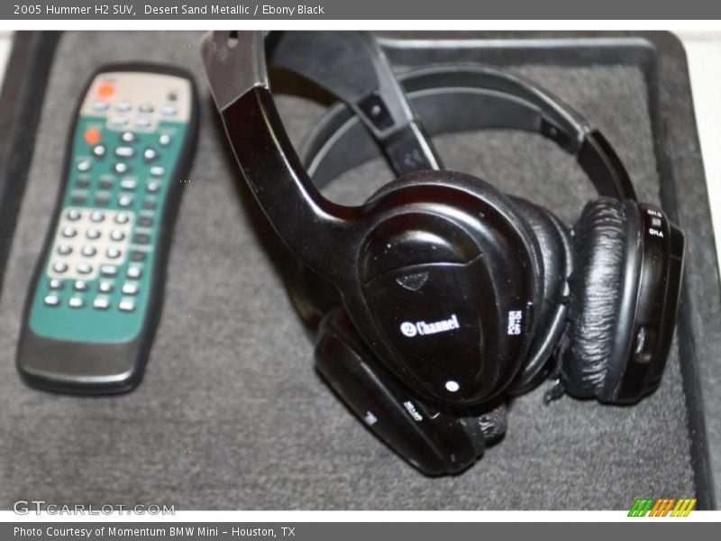 Desert Sand Metallic / Ebony Black 2005 Hummer H2 SUV