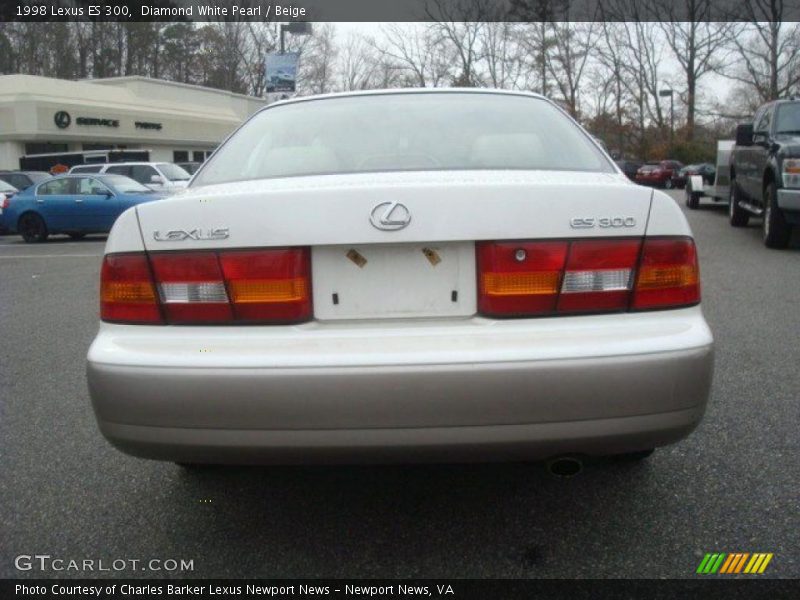 Diamond White Pearl / Beige 1998 Lexus ES 300