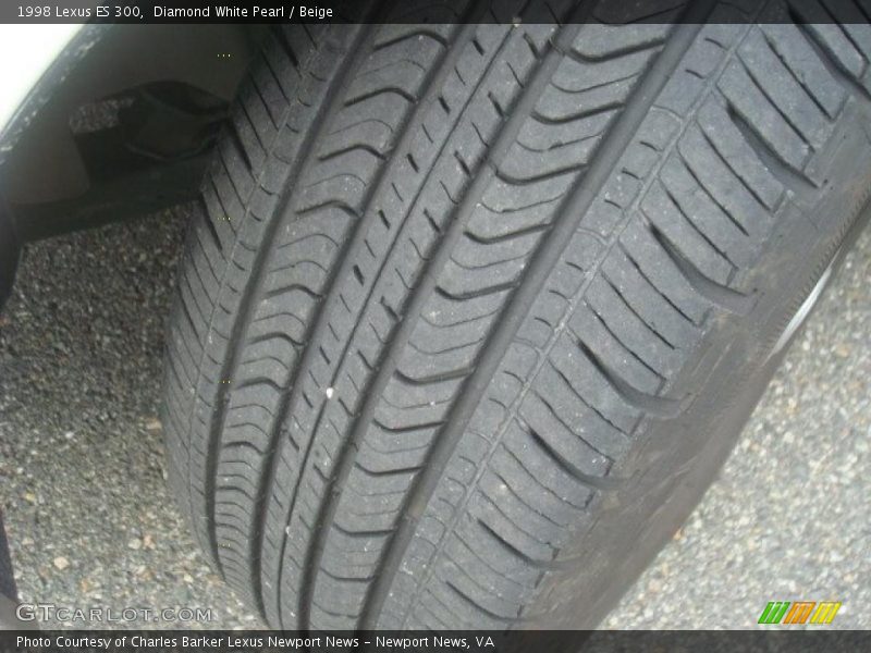 Diamond White Pearl / Beige 1998 Lexus ES 300