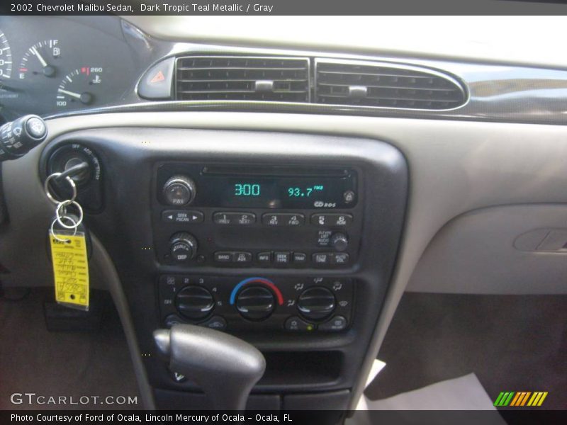 Dark Tropic Teal Metallic / Gray 2002 Chevrolet Malibu Sedan