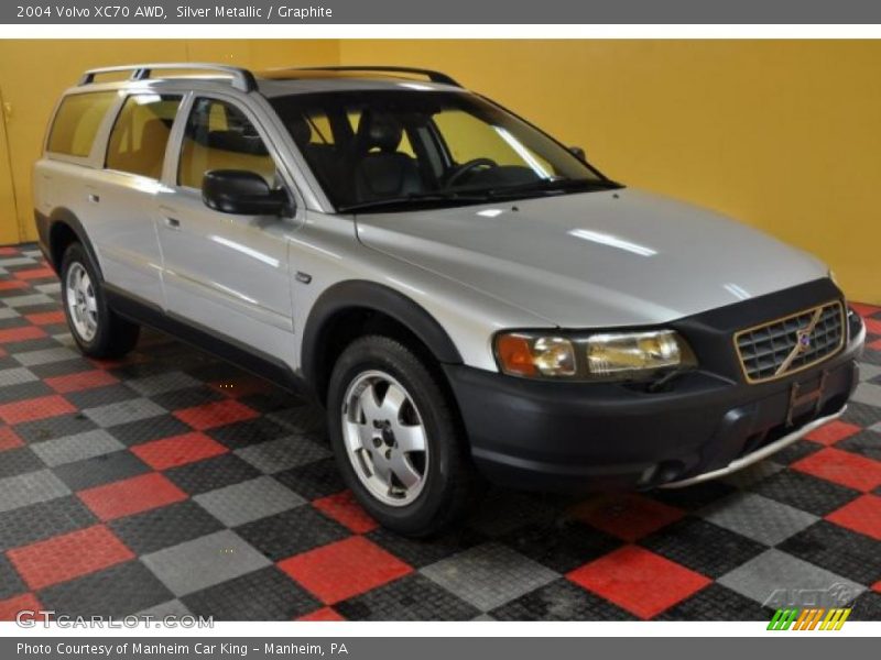Silver Metallic / Graphite 2004 Volvo XC70 AWD