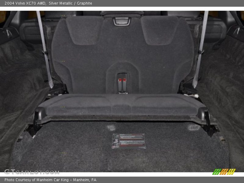 Silver Metallic / Graphite 2004 Volvo XC70 AWD