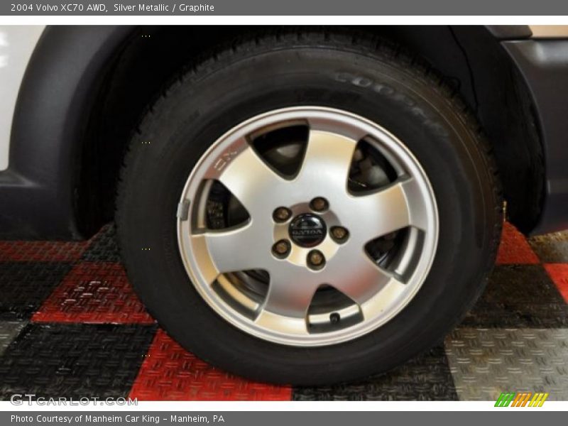 Silver Metallic / Graphite 2004 Volvo XC70 AWD