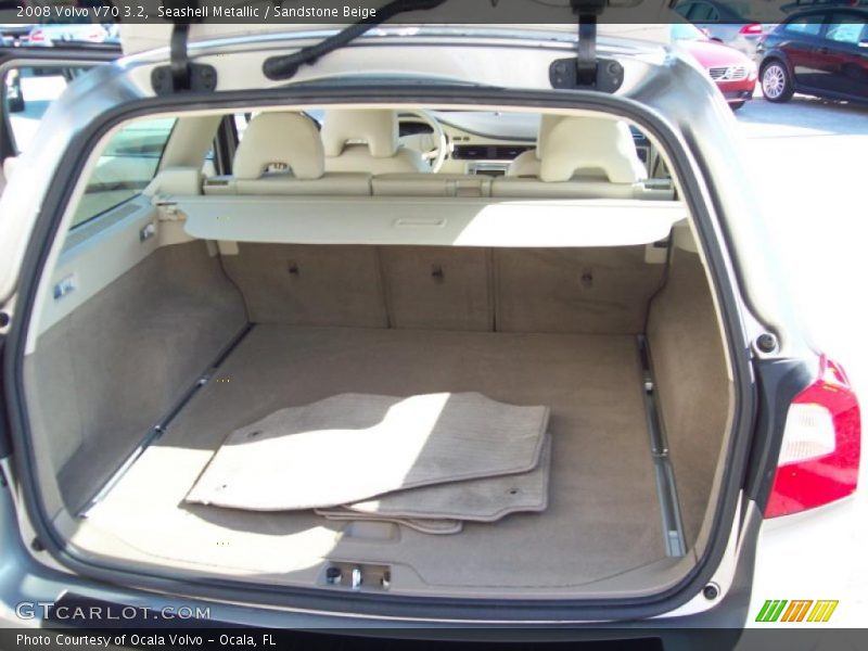 Seashell Metallic / Sandstone Beige 2008 Volvo V70 3.2