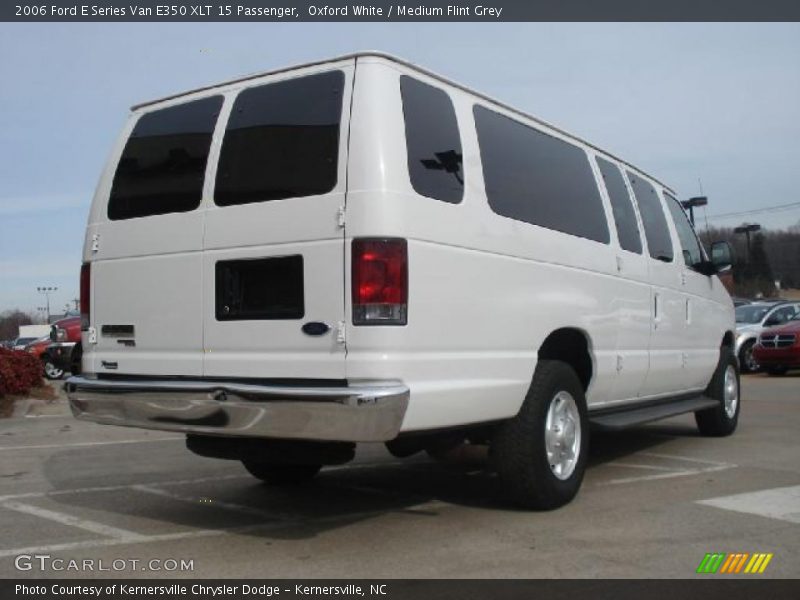  2006 E Series Van E350 XLT 15 Passenger Oxford White