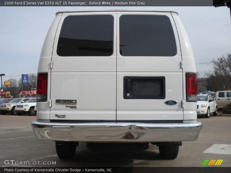 Oxford White / Medium Flint Grey 2006 Ford E Series Van E350 XLT 15 Passenger
