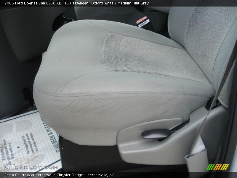 Oxford White / Medium Flint Grey 2006 Ford E Series Van E350 XLT 15 Passenger