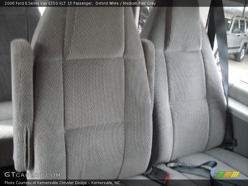 Oxford White / Medium Flint Grey 2006 Ford E Series Van E350 XLT 15 Passenger