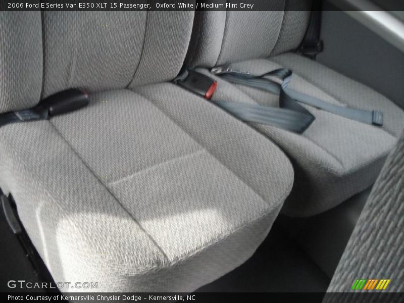 Oxford White / Medium Flint Grey 2006 Ford E Series Van E350 XLT 15 Passenger