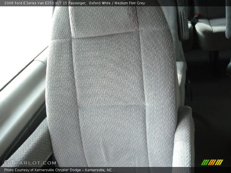Oxford White / Medium Flint Grey 2006 Ford E Series Van E350 XLT 15 Passenger