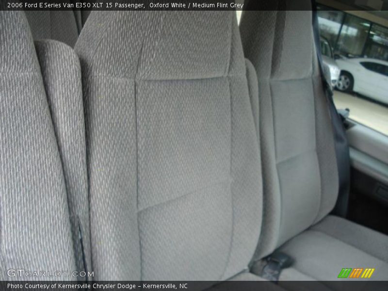 Oxford White / Medium Flint Grey 2006 Ford E Series Van E350 XLT 15 Passenger