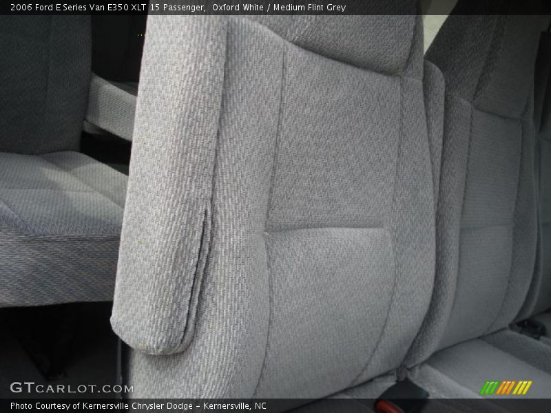 Oxford White / Medium Flint Grey 2006 Ford E Series Van E350 XLT 15 Passenger