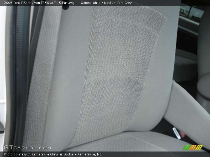 Oxford White / Medium Flint Grey 2006 Ford E Series Van E350 XLT 15 Passenger