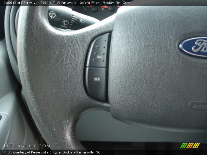 Oxford White / Medium Flint Grey 2006 Ford E Series Van E350 XLT 15 Passenger