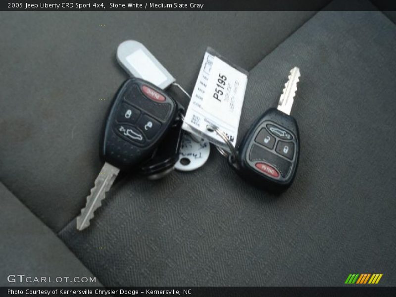 Stone White / Medium Slate Gray 2005 Jeep Liberty CRD Sport 4x4