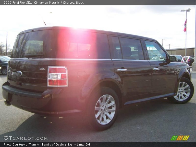 Cinnamon Metallic / Charcoal Black 2009 Ford Flex SEL