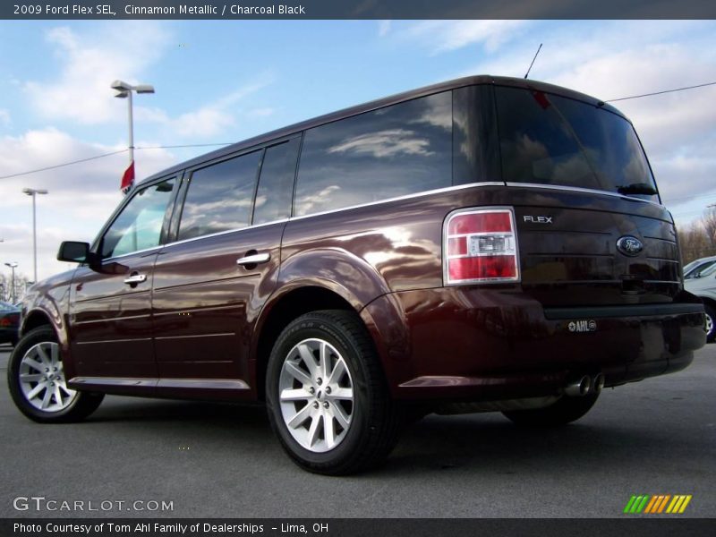 Cinnamon Metallic / Charcoal Black 2009 Ford Flex SEL