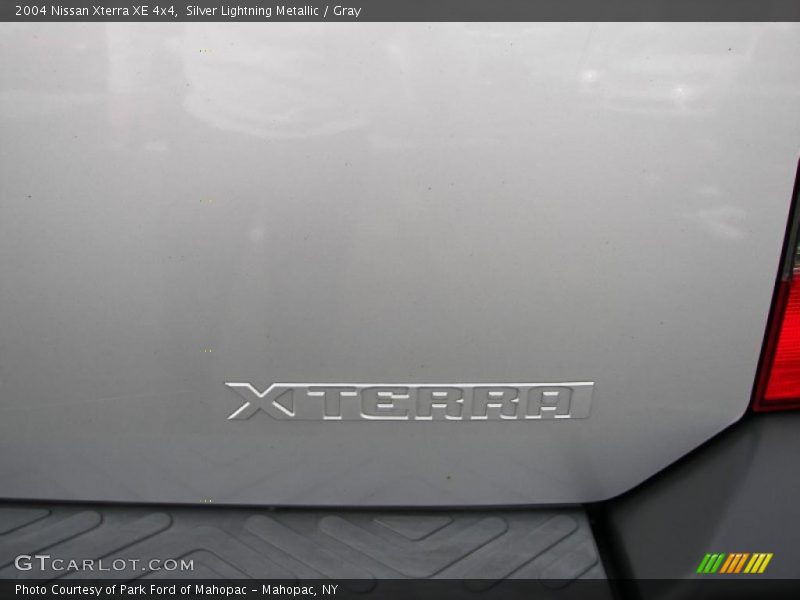 Silver Lightning Metallic / Gray 2004 Nissan Xterra XE 4x4