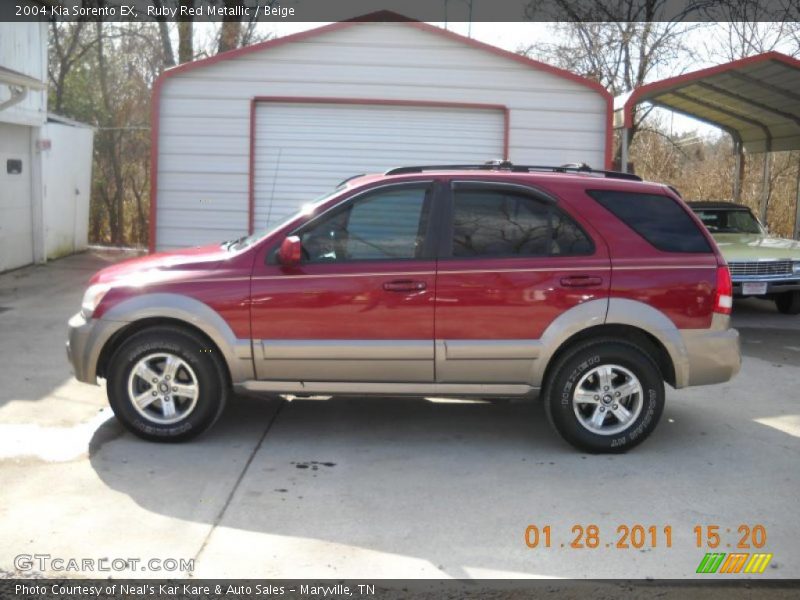 Ruby Red Metallic / Beige 2004 Kia Sorento EX