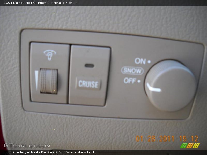 Ruby Red Metallic / Beige 2004 Kia Sorento EX