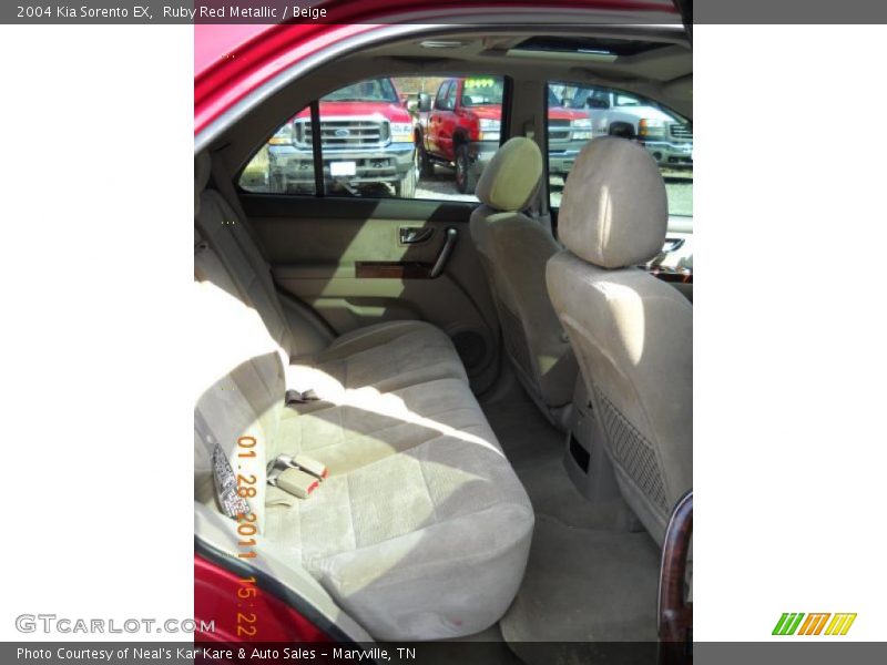Ruby Red Metallic / Beige 2004 Kia Sorento EX
