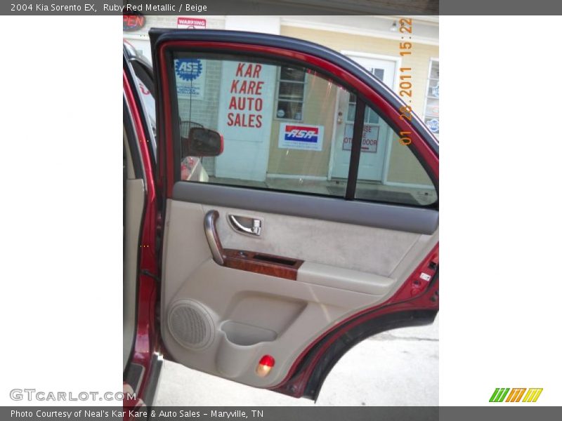 Ruby Red Metallic / Beige 2004 Kia Sorento EX