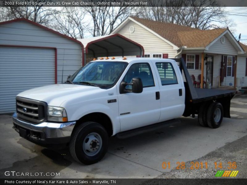Oxford White / Medium Flint 2003 Ford F350 Super Duty XL Crew Cab Chassis