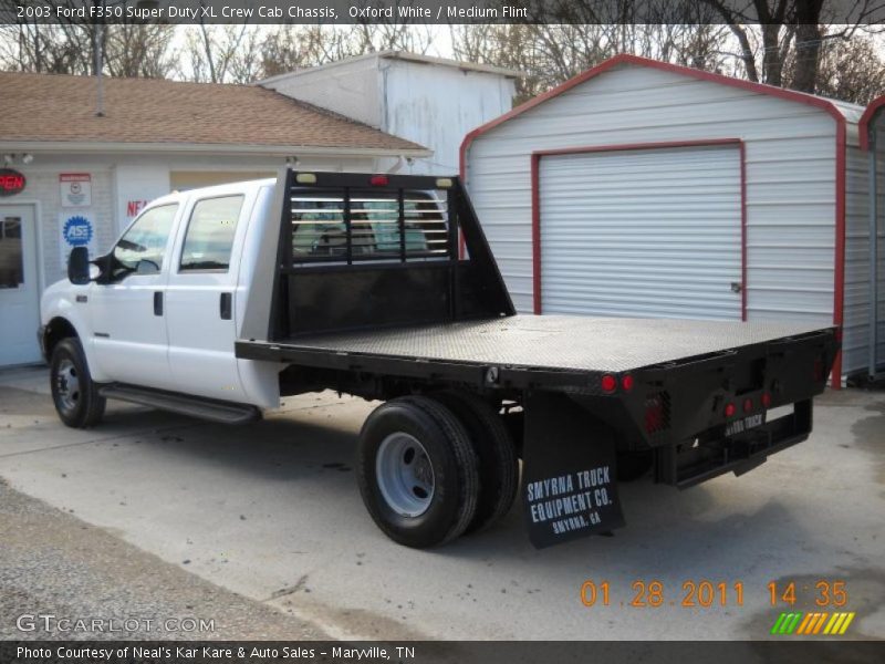 Oxford White / Medium Flint 2003 Ford F350 Super Duty XL Crew Cab Chassis