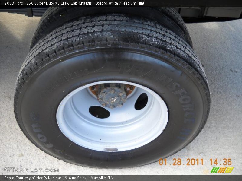 Oxford White / Medium Flint 2003 Ford F350 Super Duty XL Crew Cab Chassis