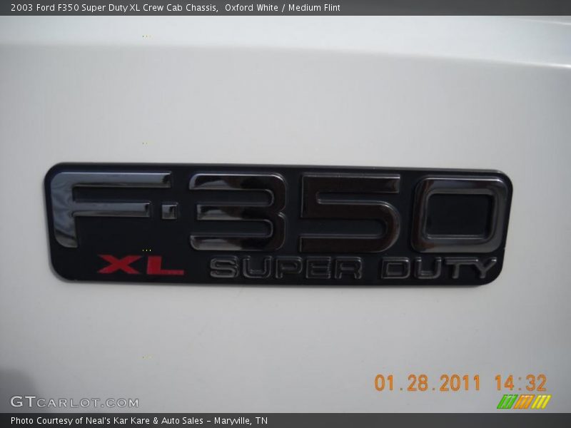 Oxford White / Medium Flint 2003 Ford F350 Super Duty XL Crew Cab Chassis