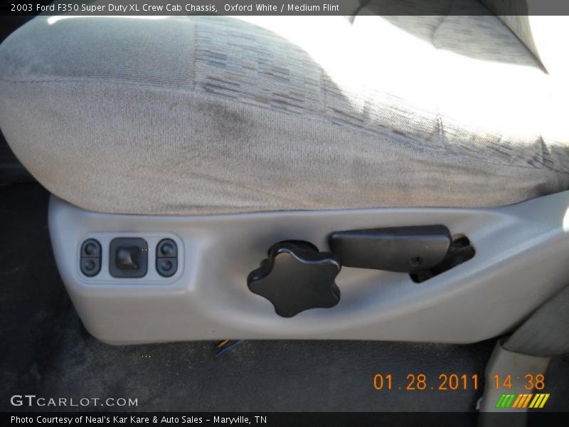 Oxford White / Medium Flint 2003 Ford F350 Super Duty XL Crew Cab Chassis