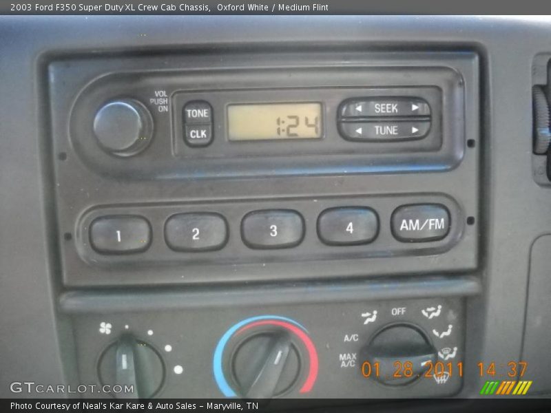Oxford White / Medium Flint 2003 Ford F350 Super Duty XL Crew Cab Chassis
