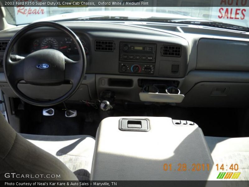Oxford White / Medium Flint 2003 Ford F350 Super Duty XL Crew Cab Chassis