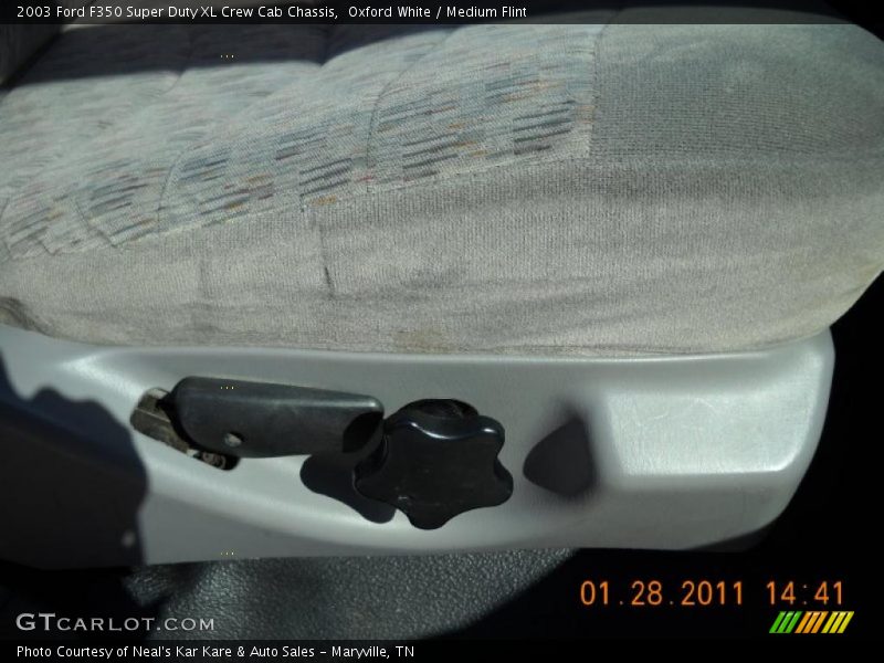 Oxford White / Medium Flint 2003 Ford F350 Super Duty XL Crew Cab Chassis