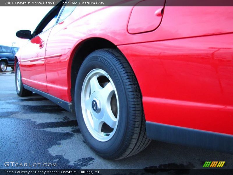 Torch Red / Medium Gray 2001 Chevrolet Monte Carlo LS