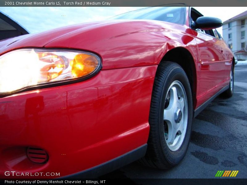 Torch Red / Medium Gray 2001 Chevrolet Monte Carlo LS