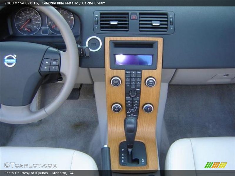 Dashboard of 2008 C70 T5