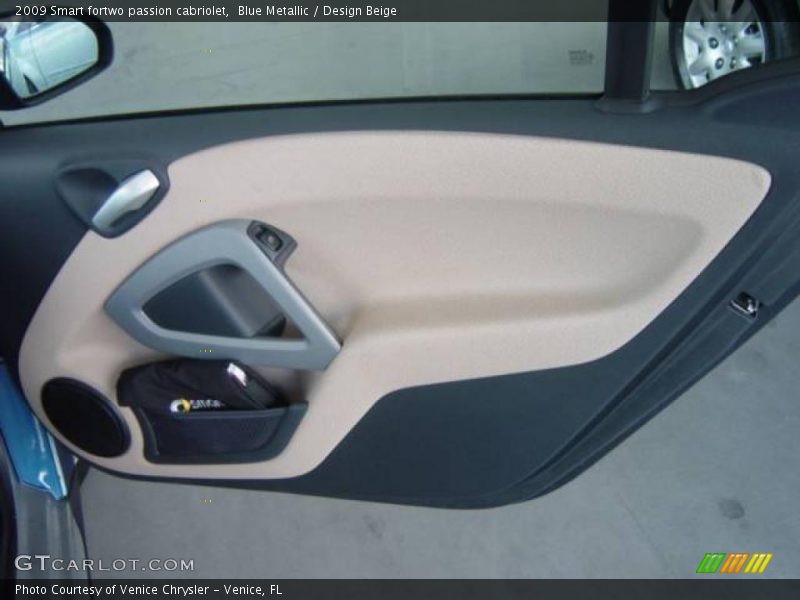 Blue Metallic / Design Beige 2009 Smart fortwo passion cabriolet