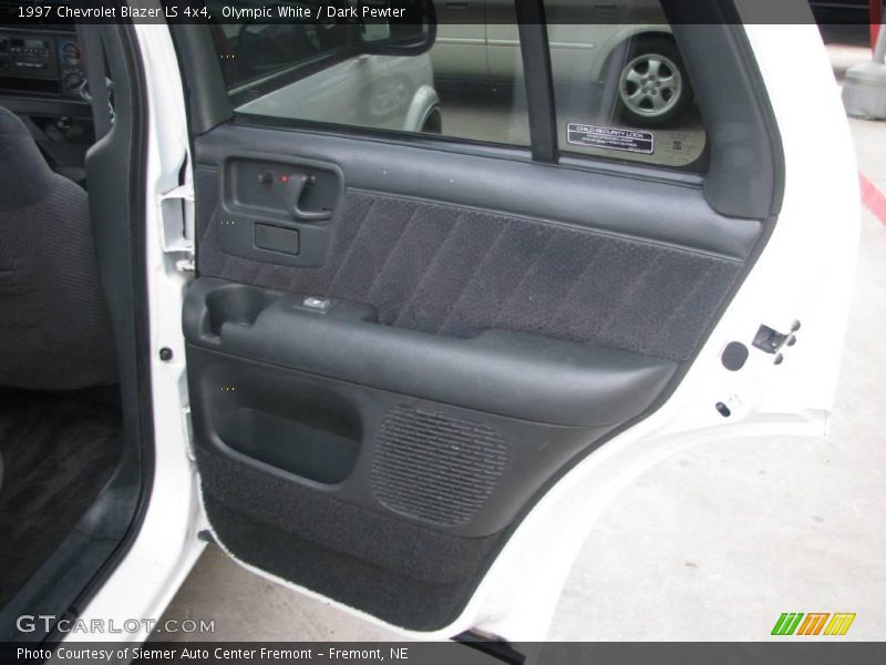 Olympic White / Dark Pewter 1997 Chevrolet Blazer LS 4x4