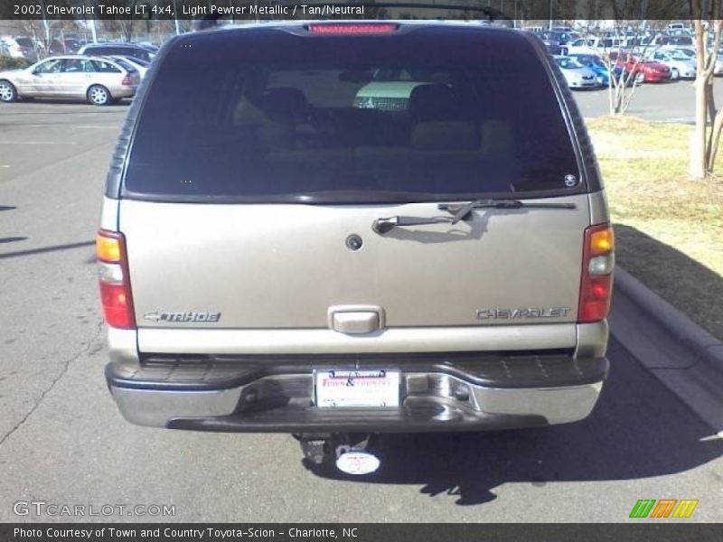 Light Pewter Metallic / Tan/Neutral 2002 Chevrolet Tahoe LT 4x4