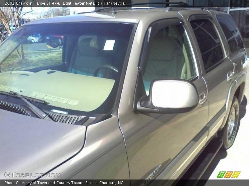 Light Pewter Metallic / Tan/Neutral 2002 Chevrolet Tahoe LT 4x4
