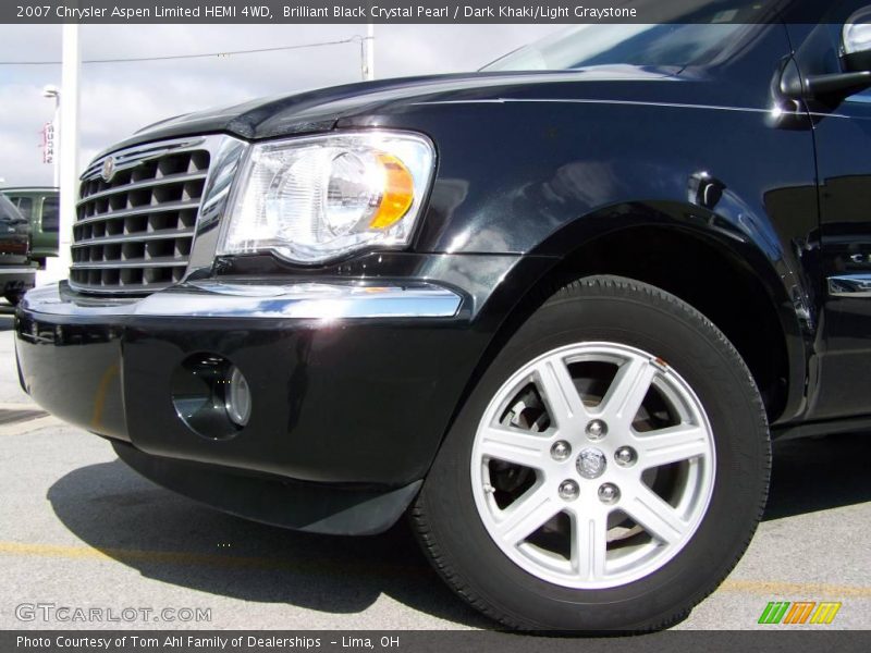 Brilliant Black Crystal Pearl / Dark Khaki/Light Graystone 2007 Chrysler Aspen Limited HEMI 4WD