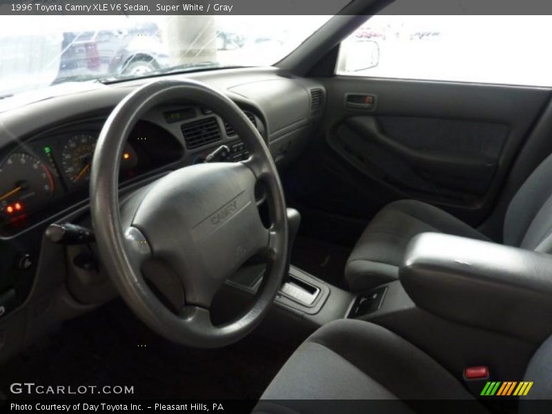 Super White / Gray 1996 Toyota Camry XLE V6 Sedan